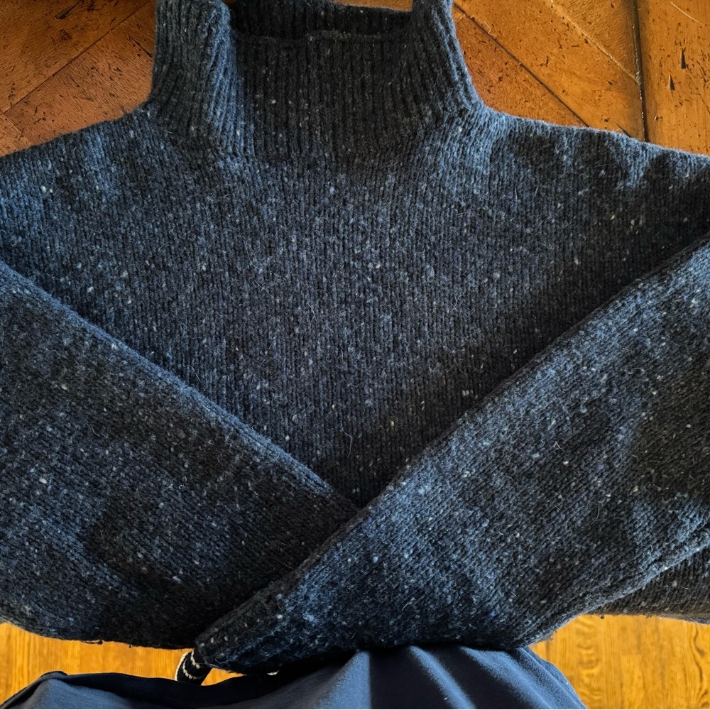 Cozy Turtleneck Sweater in Speckled Gray
